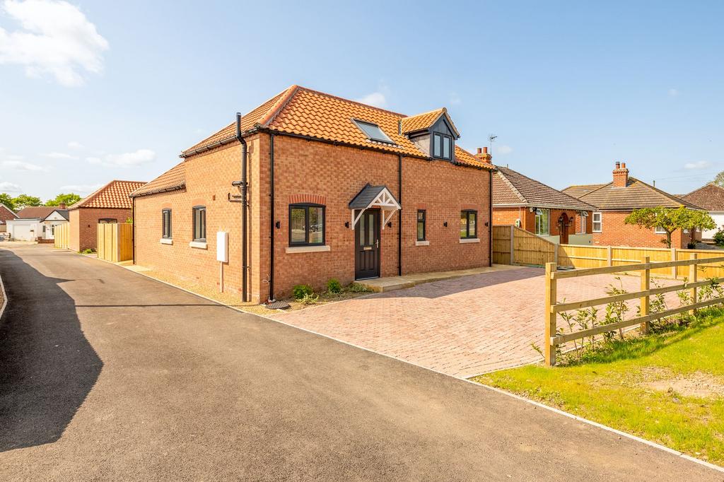 Plot 1, Walcott Road, Billinghay 3 bed detached bungalow £350,000