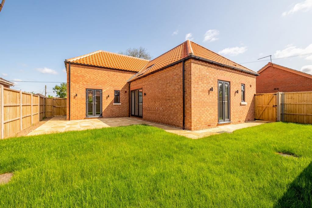 Plot 1, Walcott Road, Billinghay 3 bed detached bungalow £350,000