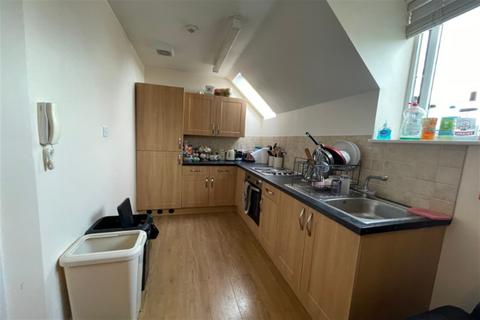 3 bedroom apartment to rent, Oxford, Cowley, Oxfordshire, OX4