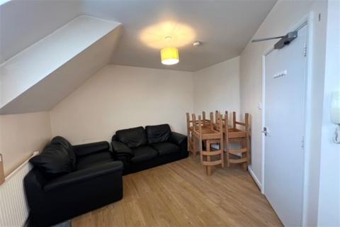 3 bedroom apartment to rent, Oxford, Cowley, Oxfordshire, OX4