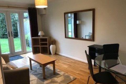 1 bedroom apartment to rent, Maybury Road, Woking, Surrey, GU21