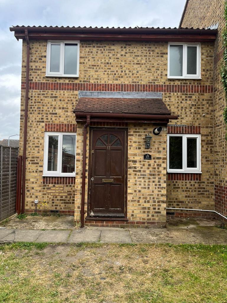 1 Double bedroom house available to let on Coulso