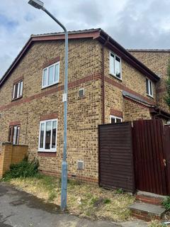 1 bedroom terraced house to rent, Coulson Close, Chadwell heath,RM8 1TY