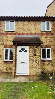 1 bedroom terraced house to rent, Coulson Close, Chadwell heath,RM8 1TY