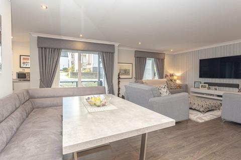 31 Guthrie Court, Gleneagles Village, Auchterarder, PH3 1SD