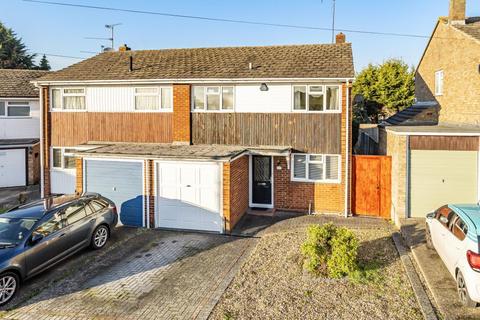17 Corinne Close, Reading, RG2 8AA