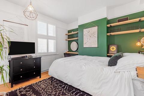 32 Croft Road, London, SW19 2NF