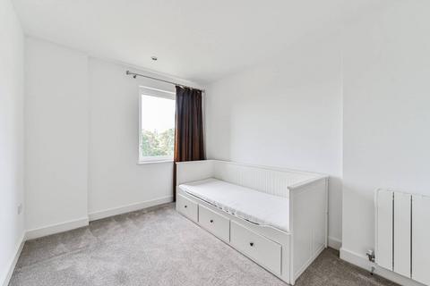 2 bedroom flat for sale, Dowding Drive, Kidbrooke, London, SE9