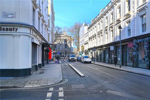 Flat 26, Russell Chambers Bury Place, London, WC1A 2JX