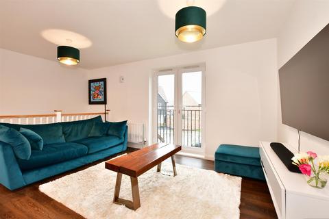2 bedroom coach house for sale - Worrall Drive, Wouldham, Rochester, Kent