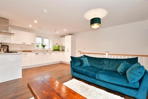 2 bedroom coach house for sale - Worrall Drive, Wouldham, Rochester, Kent
