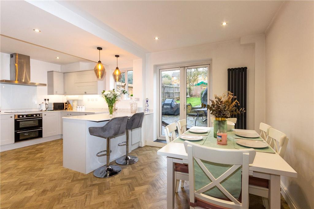 Buckwood Road, Markyate, St. Albans, Hertfordshire 3 bed terraced house £409,950
