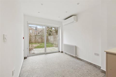 undefined, Roseberry Gardens, London