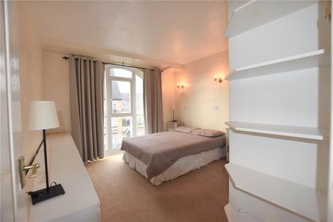 2 bedroom apartment for sale, Eleanor Close, London SE16