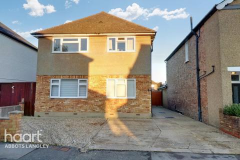 43a Adrian Road, Abbots Langley, WD5 0AG
