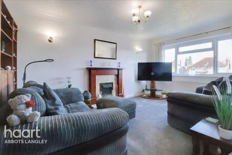 43a Adrian Road, Abbots Langley, WD5 0AG