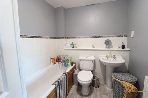 2 bedroom apartment for sale, Whitmore Way, Fryerns, Basildon, Essex, SS14