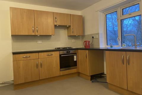 1 bedroom flat to rent, Oak House, Gorse Avenue, Chatham, ME5