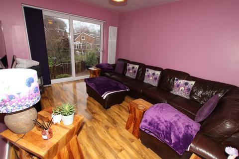 4 bedroom detached bungalow for sale - Woodside, Denby Dale, Huddersfield, HD8 8QX