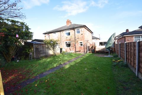 3 bedroom semi-detached house to rent - Granville Road, Urmston, M41 0YJ