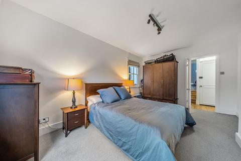 2 bedroom flat for sale - Brayburne Avenue, London
