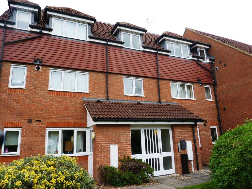 12 Iver Court, Lenborough Road, Buckingham, Buckinghamshire, MK18 2 bed