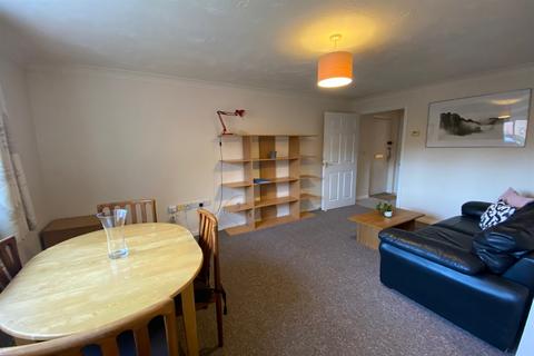 2 bedroom apartment to rent, 12 Iver Court, Lenborough Road, Buckingham, Buckinghamshire, MK18