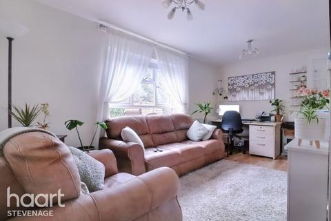 45 Chells Way, Stevenage, SG2 0LB