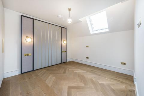 3 bedroom flat to rent, 1 Edith Row, Fulham, London, SW6