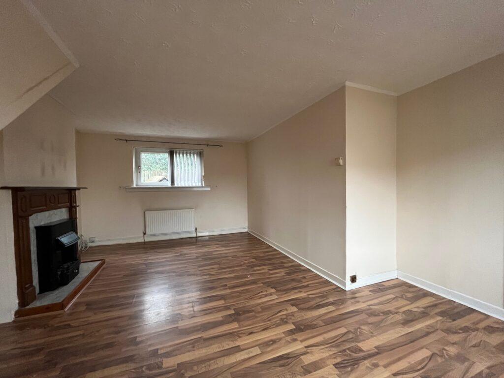 53 Baird Crescent, Cumbernauld, G67 4BZ 2 bed terraced house £575 pcm (£133 pw)
