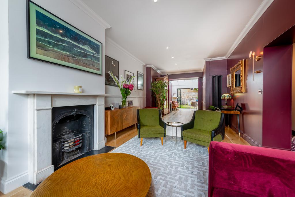 Mortimer Road, London, N1 4 bed terraced house £7,150 pcm (£1,650 pw)