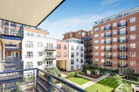 2 bedroom apartment to rent - Seven Kings Way Kingston Upon Thames KT2