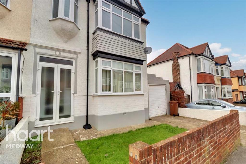 Jackson Avenue, Rochester, ME1 3 bed semidetached house £1,500 pcm