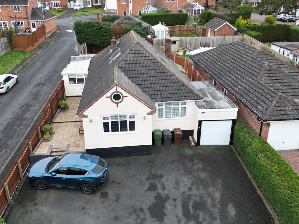 Peterbrook Road, Majors Green, Shirley, B90 1EF 4 bed bungalow for sale