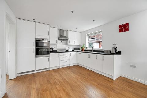 34 Chepstow Drive, Bourne, PE10 0RX