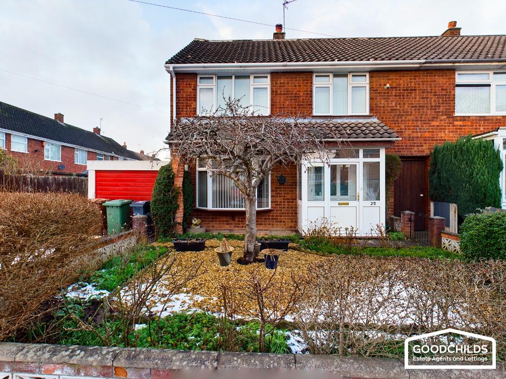 Avon Crescent, Pelsall, WS3 3 bed semidetached house £200,000