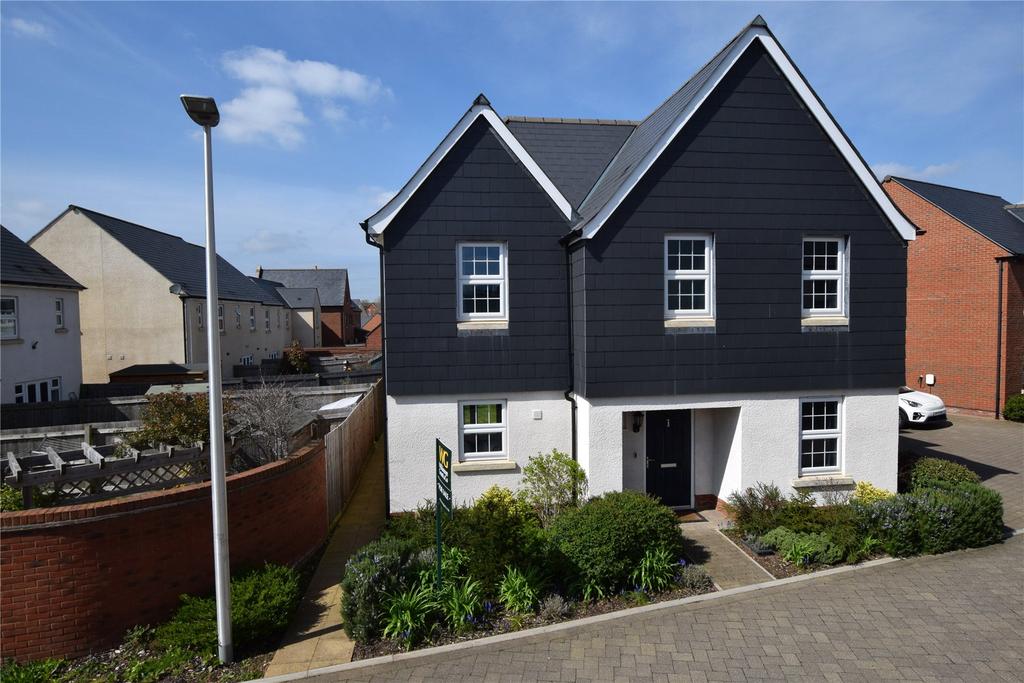 Seabrook Orchards 4 bed detached house for sale £575,000