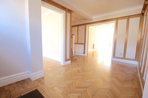 undefined, Ringwood Avenue, London