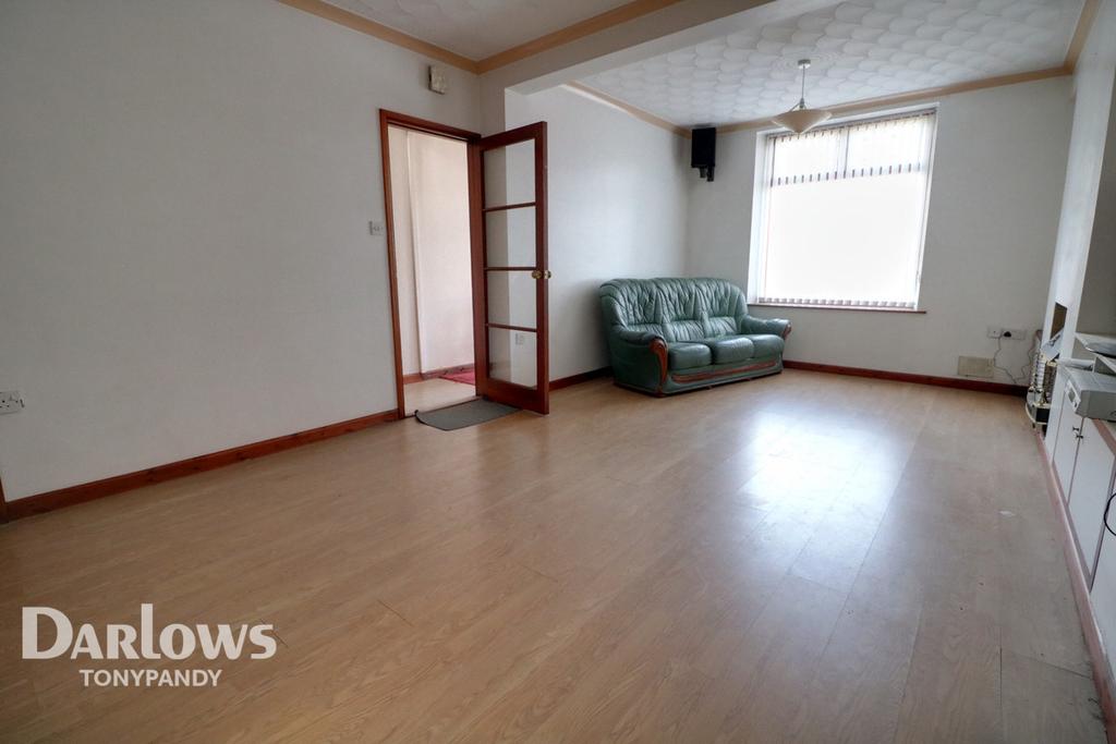 North Road, Ferndale CF43 4 3 bed terraced house for sale £100,000