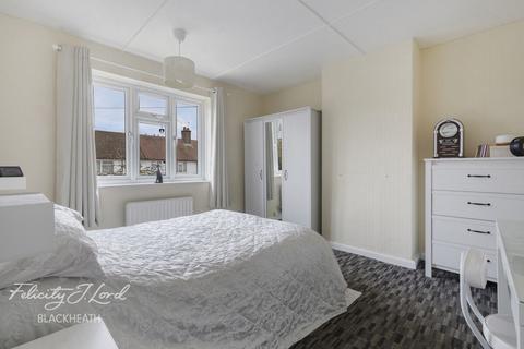 25 Tallis Grove, London, SE7 7LB
