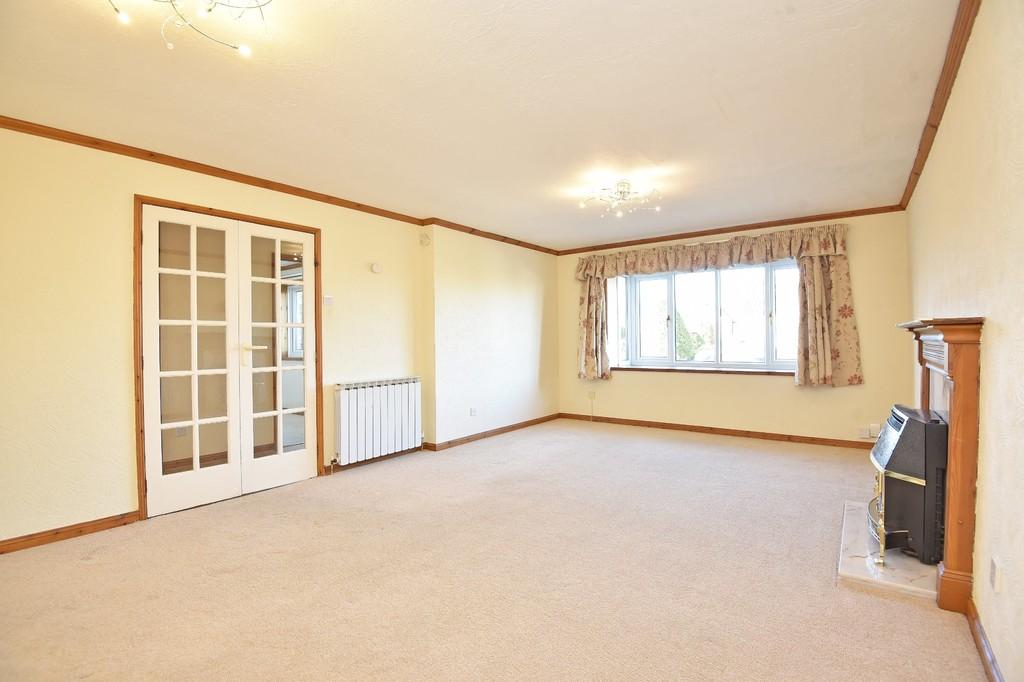 Richmond Road, Harrogate 3 bed detached bungalow £350,000