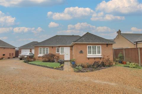 3 bedroom detached bungalow for sale - Old School Drive, Chatteris