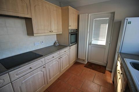 2 bedroom semi-detached bungalow for sale - Paddock Close, Oadby, Leicester