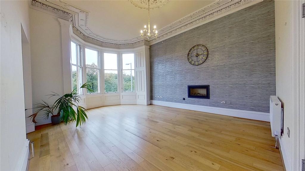 Queens Drive, Glasgow, G42 5 bed flat £365,000