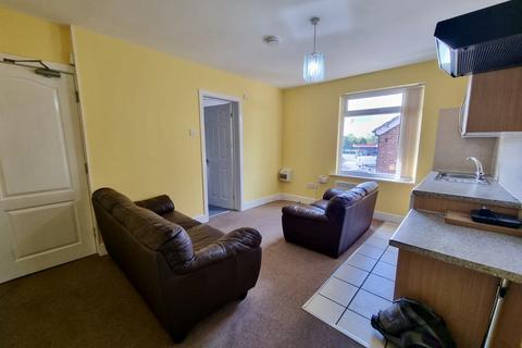 1 bedroom apartment to rent, Popes Lane, Totton