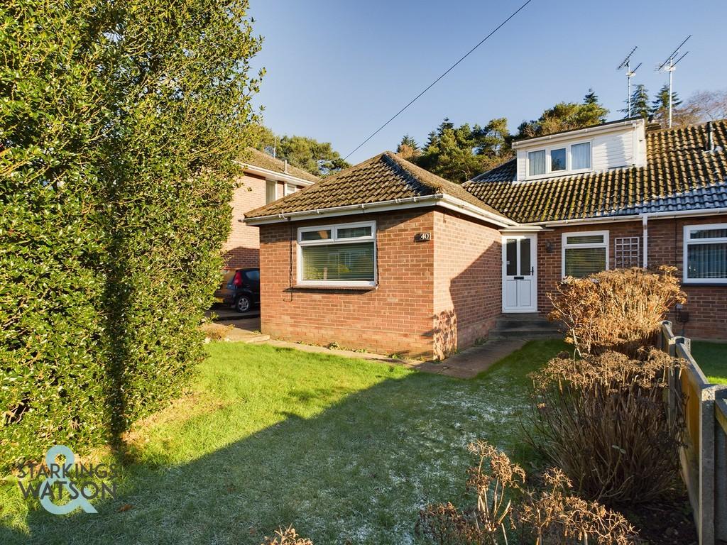 Laurel Road, Thorpe St. Andrew, Norwich 3 bed chalet £290,000