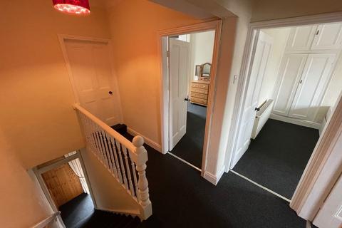 3 bedroom ground floor flat to rent - High Street South, Langley Moor