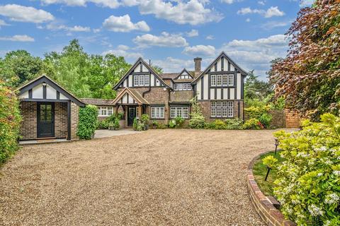 Maryhill Oak End Way, Woodham, Addlestone, KT15 3DY