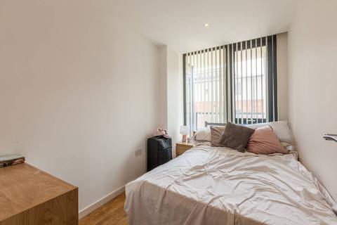 2 bedroom flat to rent - Waterston Street, Shoreditch, London, E2