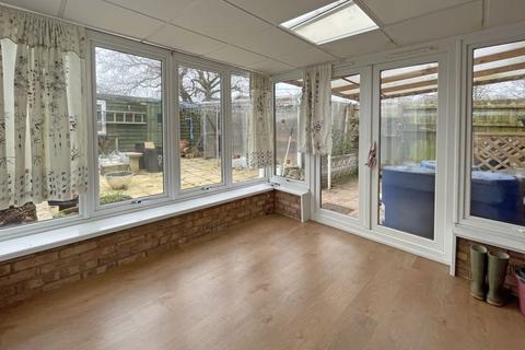 65 Lancelot Road, Exeter, EX4 9BU